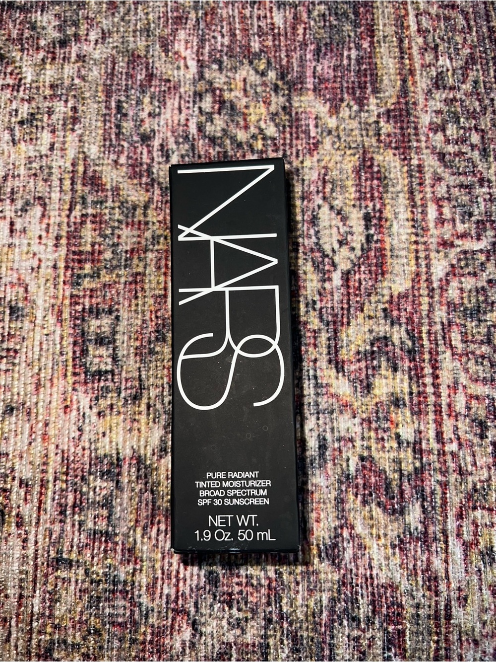 NARS Pure Radiant Tinted Moisturizer - shade Groenland (light 3)